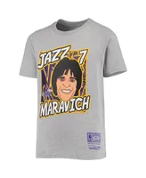 Big Boys Mitchell & Ness Pete Maravich Heathered Gray New Orleans Jazz Hardwood Classics King of the Court Player T-shirt