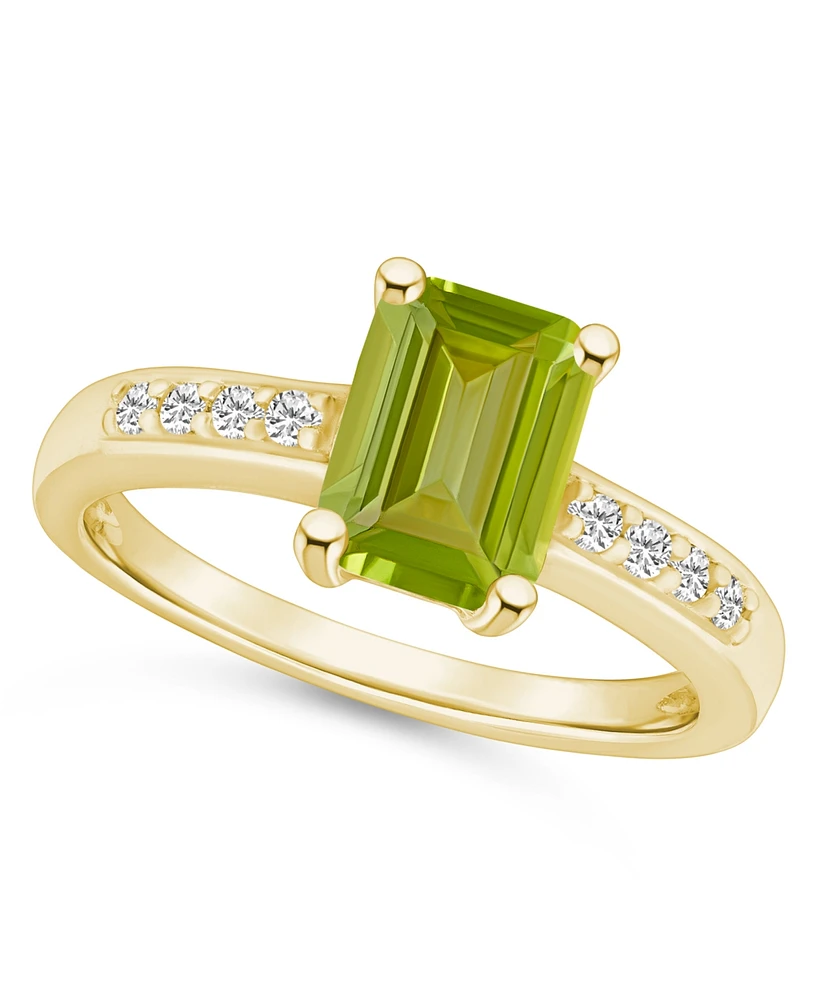 Peridot (1-3/4 ct .t.w.) and Diamond (1/8 Ring 14K Yellow Gold