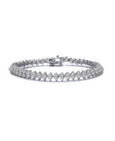 Genevive Sterling Silver Heart Shaped Clear Cubic Zirconia Tennis Bracelet