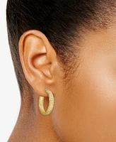 Textured Weave Small Hoop Earrings in 10k Gold, 20mm