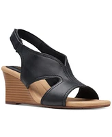 Clarks Women's Kyarra Aster Cutout Wedge Sandals