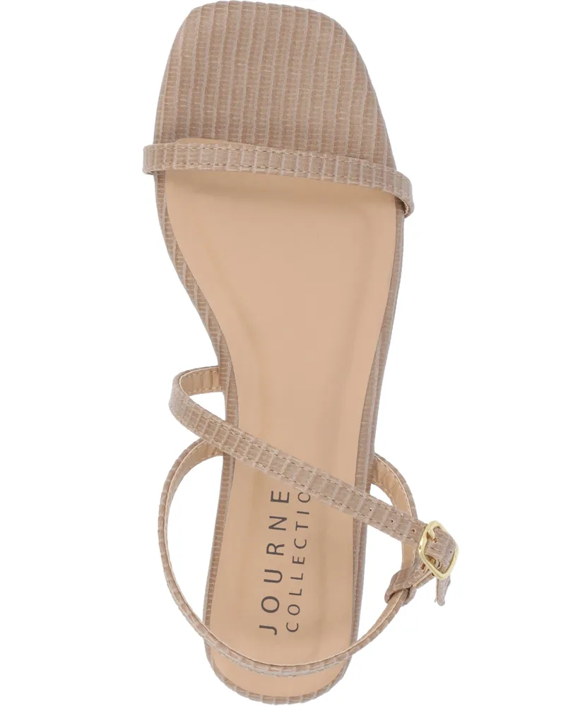 Journee Collection Women's Crishell Flat Sandals