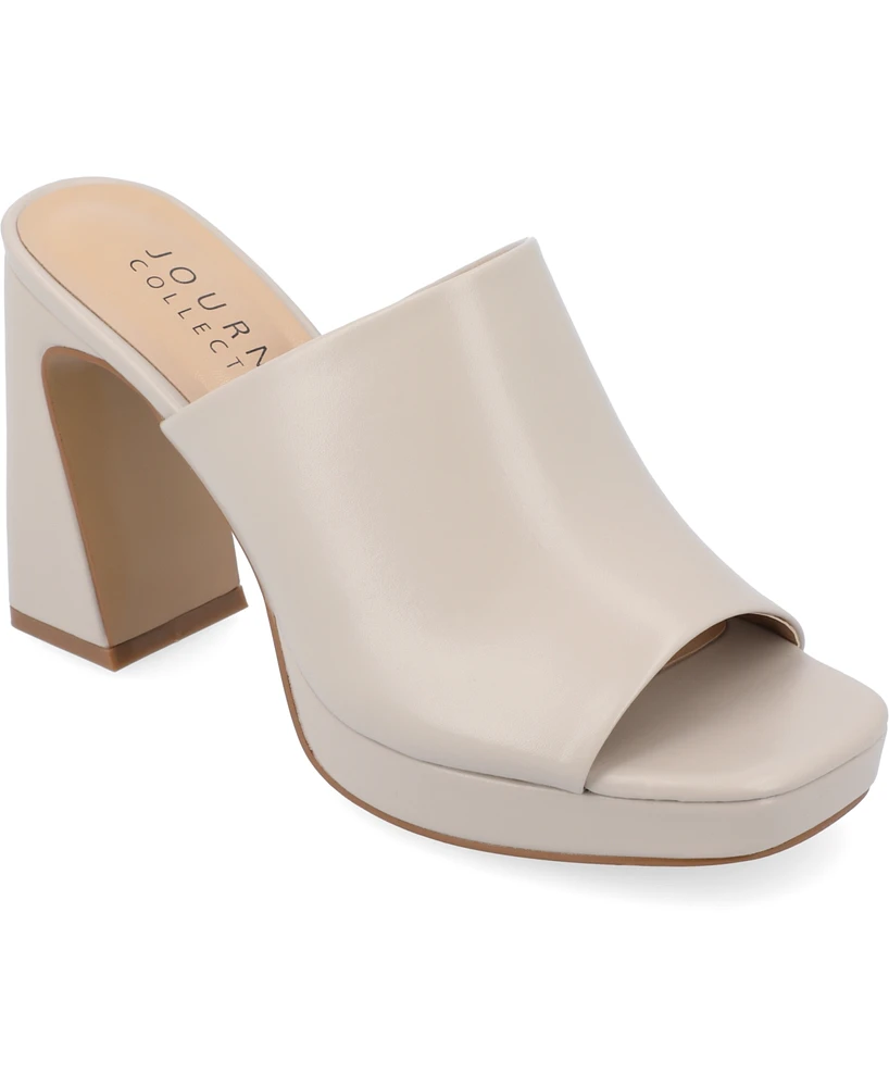 Journee Collection Women's Ezzlynn Platform Sandals