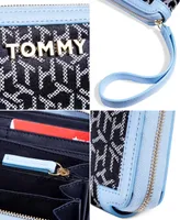 Tommy Hilfiger Schyler Th Cube Logo Wallet Wristlet