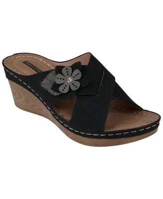 Gc Shoes Women's Selly Flower Wedge Sandals