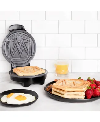 Uncanny Brands Championship Belt Waffle Maker- Start Your Breakfast Like A Champion