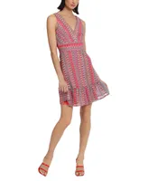 Donna Morgan Women's V-Neck Sleeveless Crochet Mini Dress