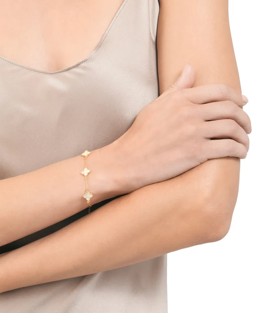 White Mother of Pearl Flower Bracelet - Yellow Gold