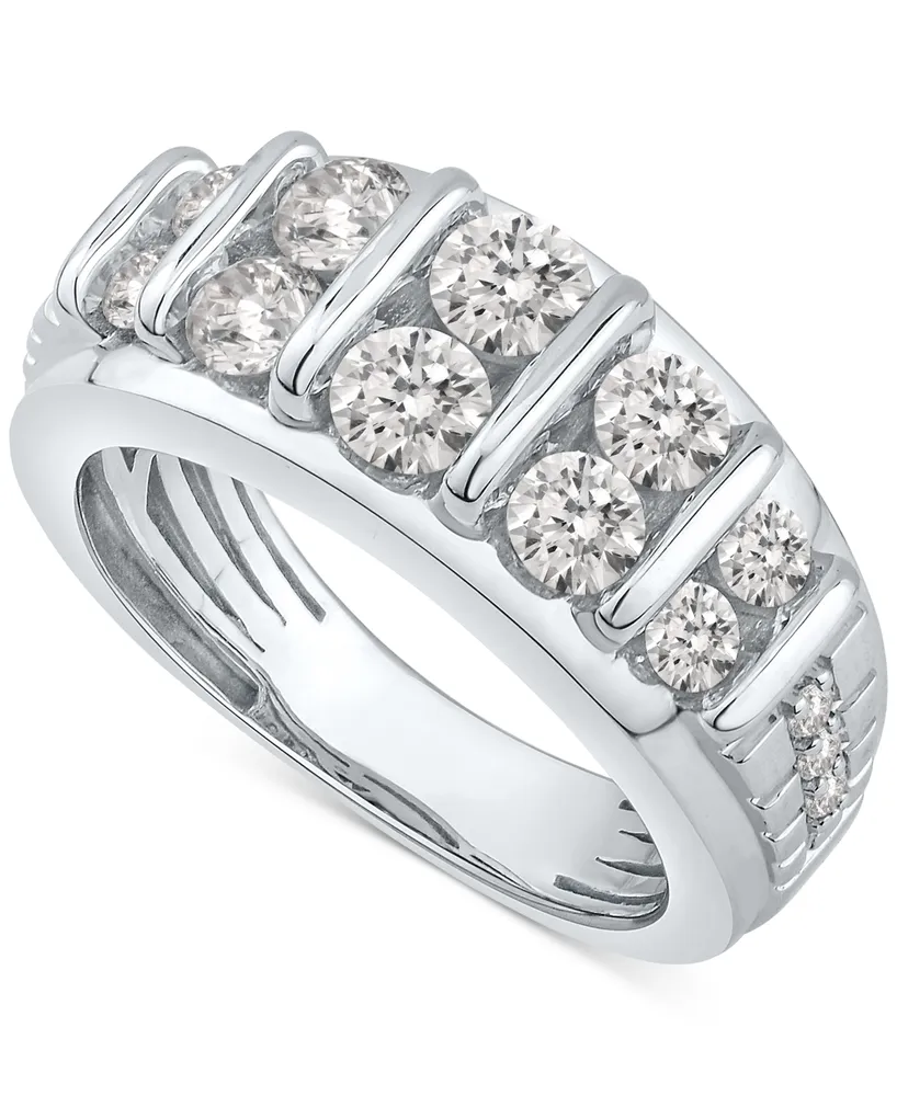 Men's Diamond Graduated Column Band (2 ct. t.w.) in 10k White Gold