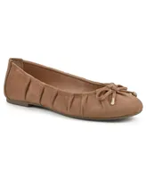 White Mountain Women's Sakari Ballet Flats