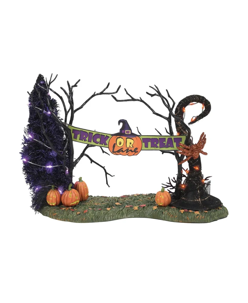 Department 56 Trick or Treat Lane Entrance