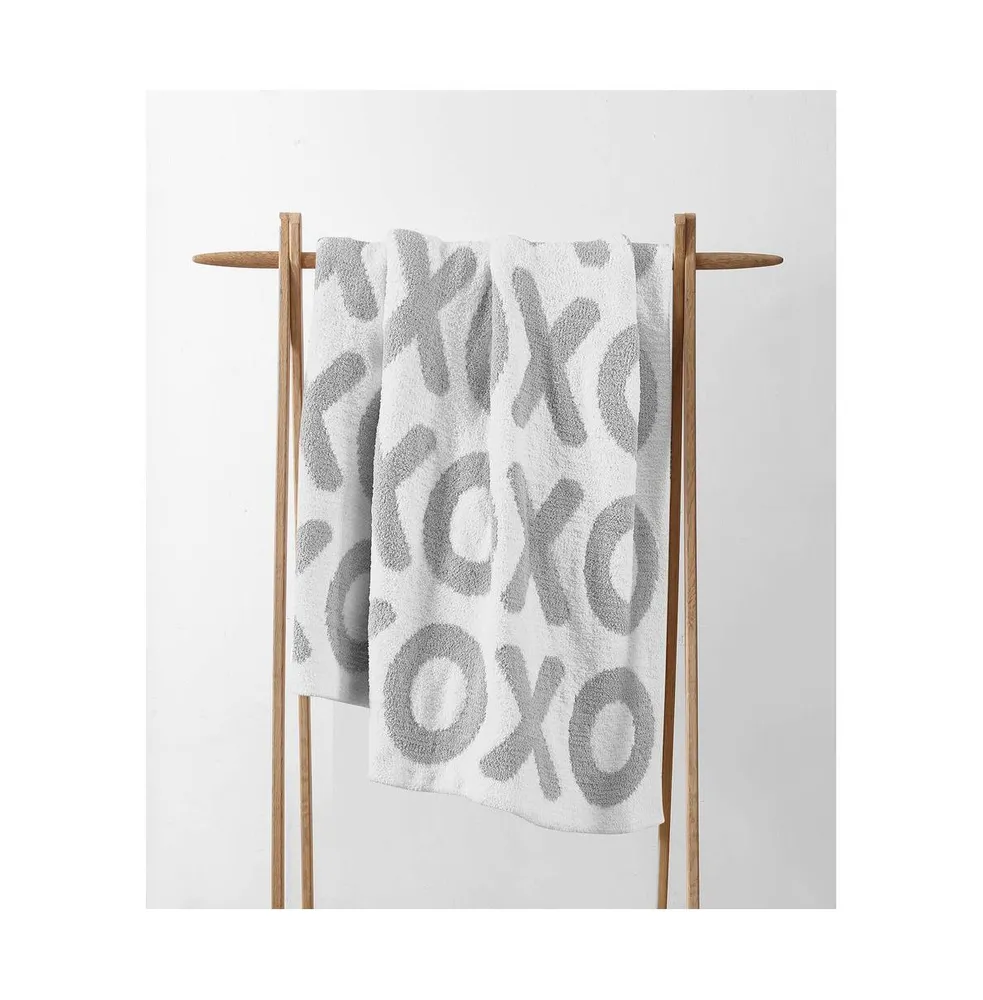 Sunday Citizen Xoxo Throw, 52" x 75"