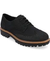 Journee Collection Women's Claudiya Wingtip Oxford Lug Sole Flats