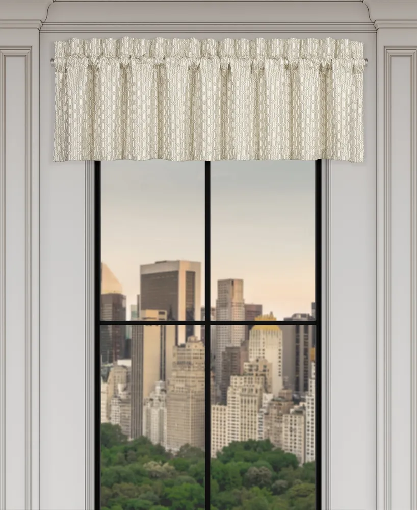 J Queen New York Metropolitan Window Straight Valance