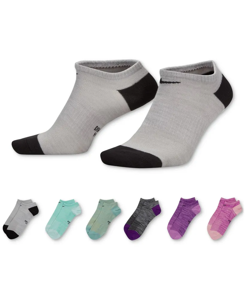 Nike Everyday Plus Cushioned Training No-Show Socks (6 Pairs).