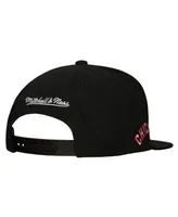 Men's Mitchell & Ness Black Chicago White Sox Cooperstown Collection Evergreen Snapback Hat