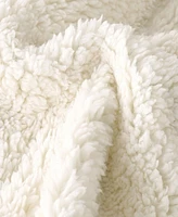 Happycare Textiles Advanced Water Resistant Pets Print Comfort Throw