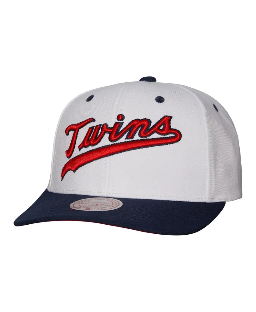 Men's Atlanta Braves Mitchell & Ness White Cooperstown Collection Pro Crown Snapback  Hat