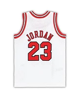 Infant Boys and Girls Mitchell & Ness Michael Jordan White Chicago Bulls 1997/98 Hardwood Classics Authentic Jersey