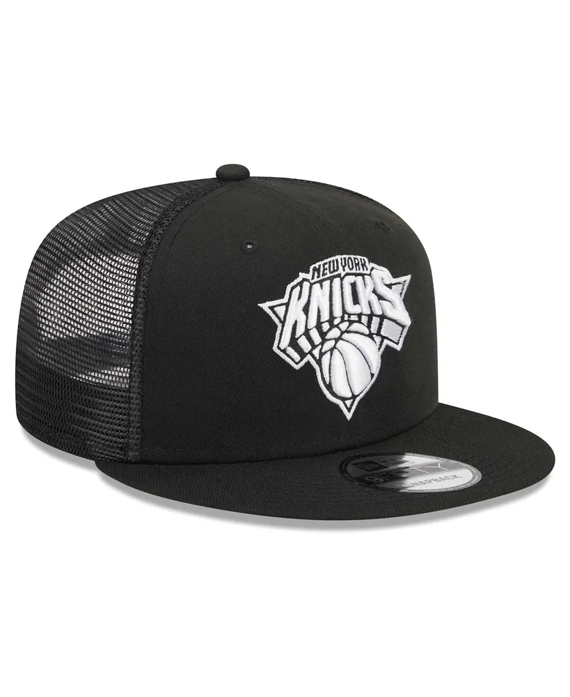 Men's New Era Black New York Knicks Evergreen 9FIFTY Trucker Snapback Hat