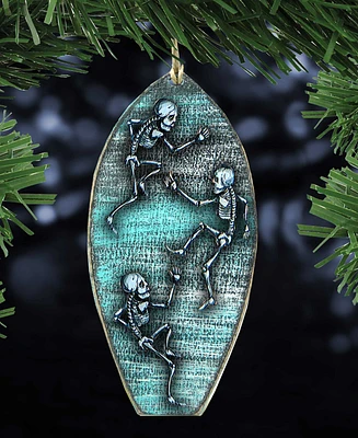 Designocracy Holiday Wooden Ornaments Halloween Skeletons Surfboard Home Decor Set of 2 G. DeBrekht