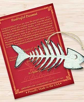 Designocracy Holiday Wooden Ornaments Halloween Fish Skeleton Home Decor Set of 2 G. DeBrekht