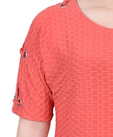 Ny Collection Petite Short Sleeve Honeycomb Textured Grommet Top