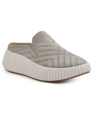 White Mountain Women's Dystant Slip On Platform Sneakers