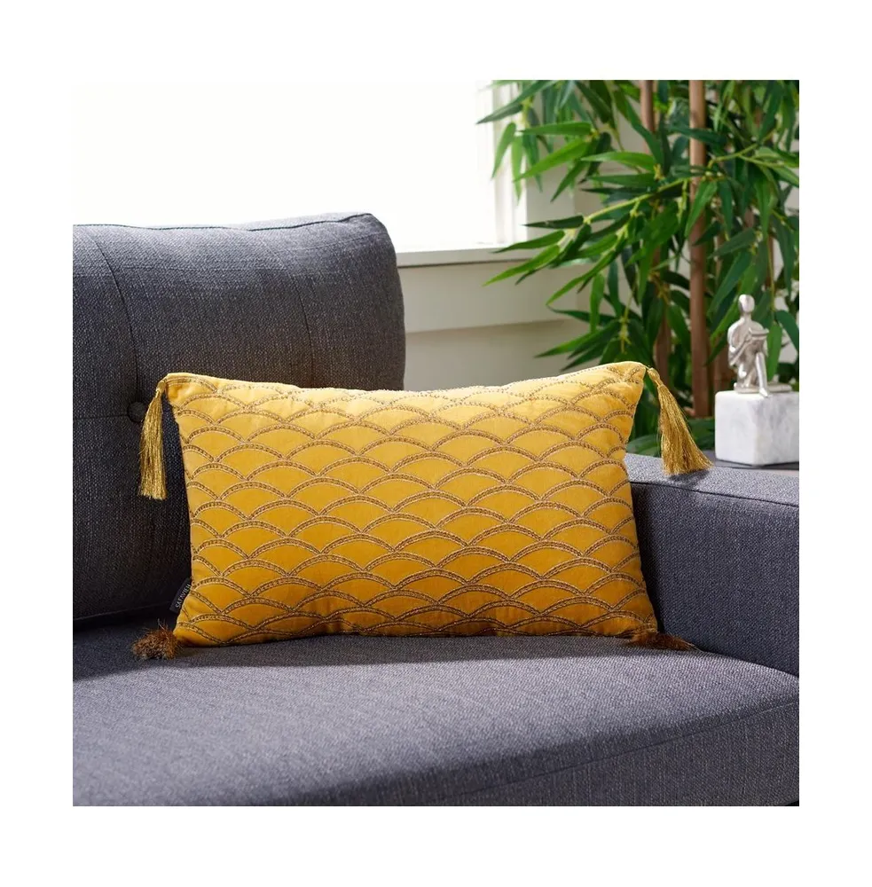 Safavieh Remlin 12" x 20" Pillow