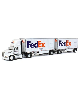 Diecast Masters Limited Edition FedEx Peterbilt 579 Single Axle Day Cab with WabashPup Trailers