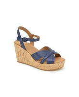Gentle Souls Women's Nomi Buckle Sandals