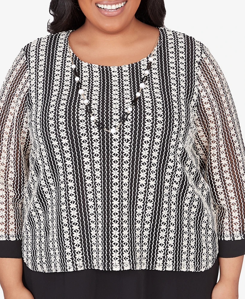Alfred Dunner Plus Opposites Attract Striped Texture Top with Necklace