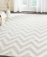 Safavieh Amherst AMT419 Light Gray and Beige 9' x 9' Square Area Rug