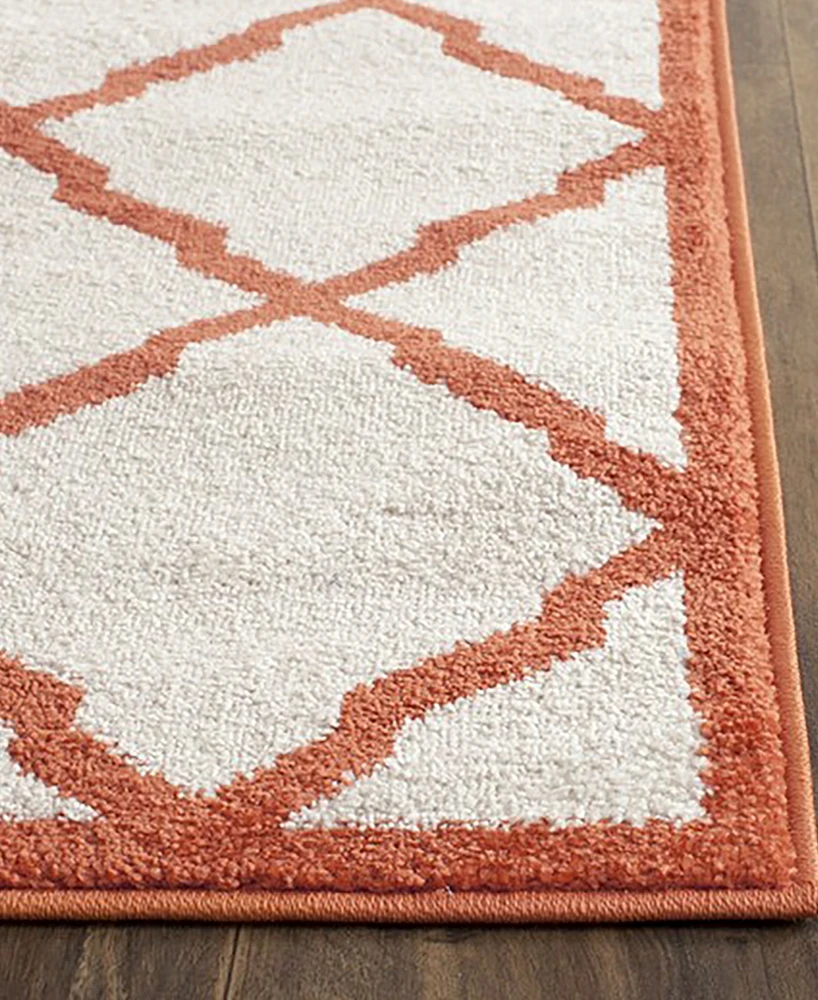 Safavieh Amherst AMT421 Beige and Orange 3' x 5' Area Rug