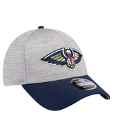 New Era Men's Heather Gray/Navy New Orleans Pelicans Active Digi-Tech Two-Tone 9Forty Adjustable Hat