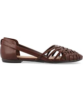 Journee Collection Women's Ekko Woven Round Toe Flats
