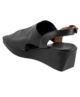 Bueno Flynn Sandal