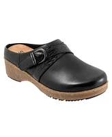 SoftWalk Asmara Clog