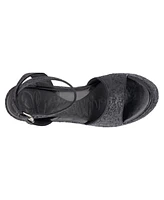 Women's Capricorn Platform Heel