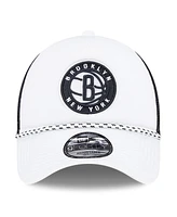 New Era Men's White/Black Brooklyn Nets Court Sport Foam A-Frame 9FORTY Adjustable Trucker Hat