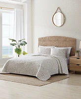 Tommy Bahama Home Ocean Deep Reversible 3 Piece Quilt Set