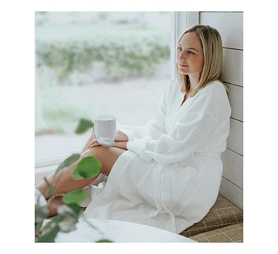 Cariloha Waffle Knit Bath Robe | White | Unisex, /- | Viscose Material | Soft, Comfortable