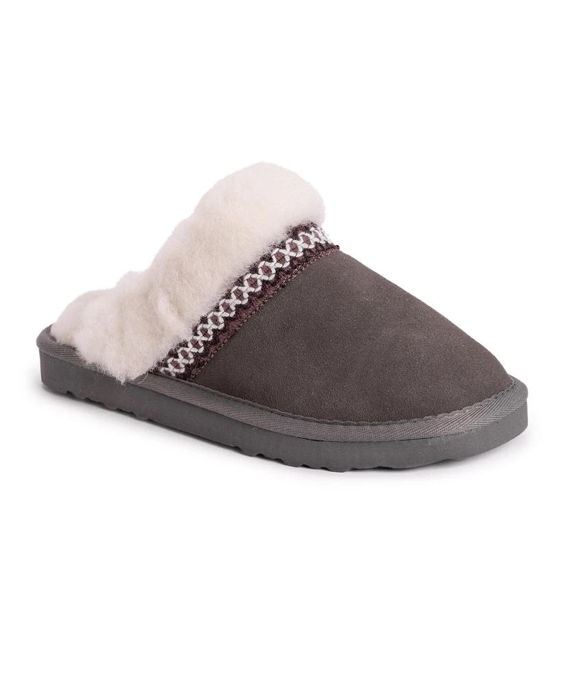 Muk Luks Women's Dawn Suede Scuff, Frost Grey, 6