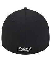 New Era Men's Black Chicago White Sox Active Dash Mark 39THIRTY Flex Hat