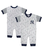 Outerstuff Baby Boys and Girls Fanatics White New York Yankees Logo Best Series Full-Snap Jumper