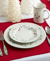 Winterberry Dinner Plates, Set of 4