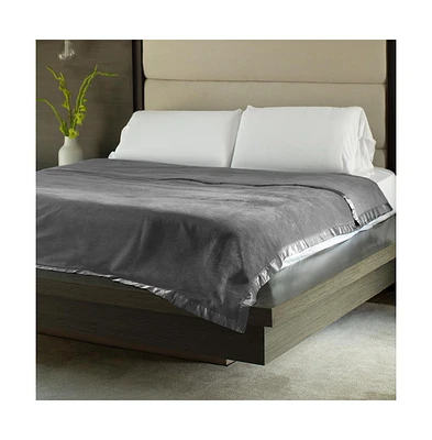 Cariloha Fleece Blanket | Onyx | King | Viscose Material | Satin Binding Border | Sized for Top of Bed | Ideal for Year Round Use