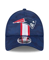 New Era Men's Navy New England Patriots 2024 Sideline 9FORTY Stretch-Snap Hat