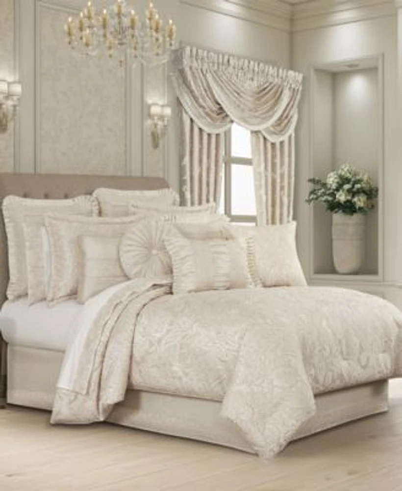 J Queen New York Villanova Comforter Sets