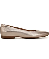 Naturalizer Women's Kelly-Ballet Square Toe Flats